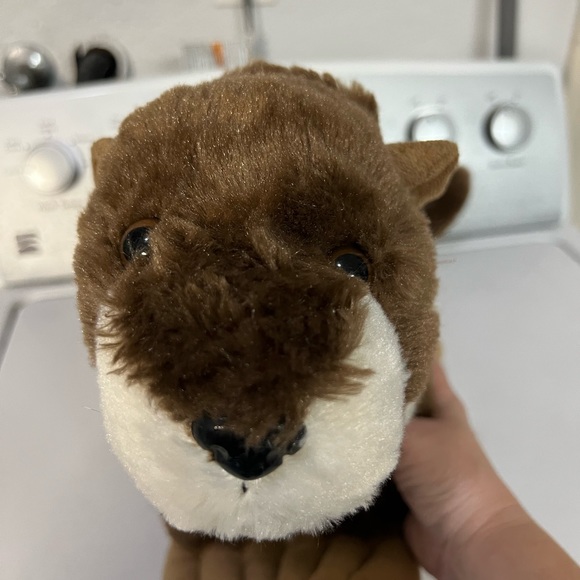 Adorable large plush sea otter - Picture 3 of 6